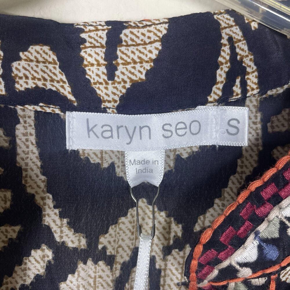 NWT! Karyn SEO Women's Embroidered Semi-Sheer Black Tan Blouse Small Viscose! - Picture 3 of 5